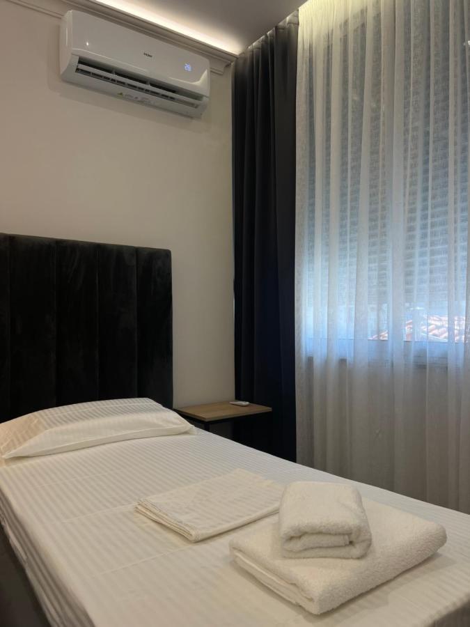 Checkpoint Tirana Apartments Bagian luar foto