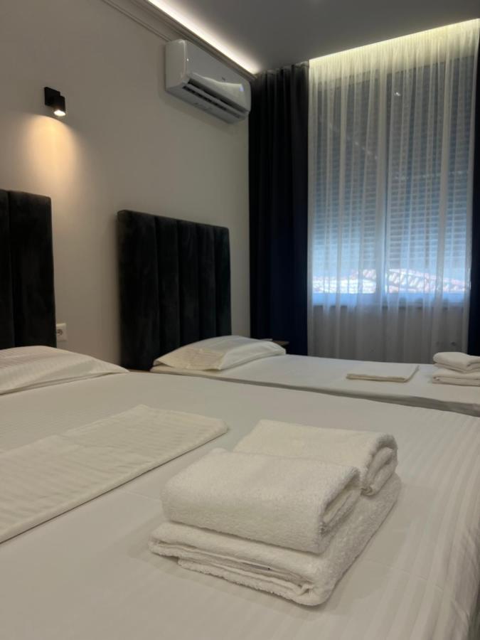 Checkpoint Tirana Apartments Bagian luar foto