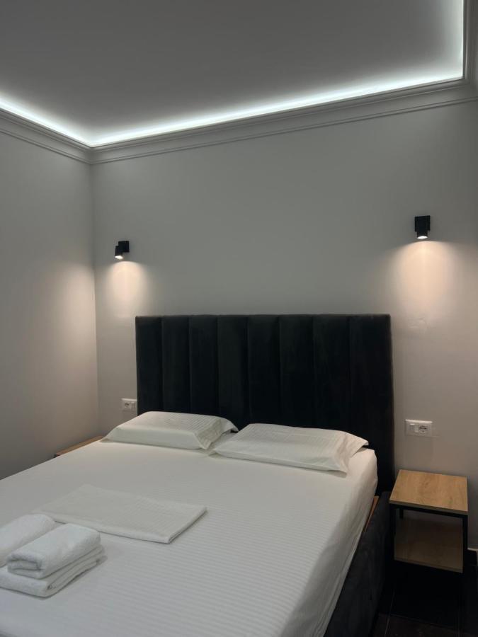 Checkpoint Tirana Apartments Bagian luar foto